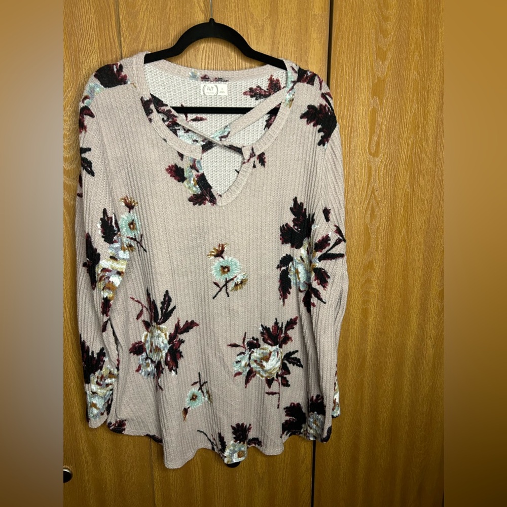 Maurice’s top